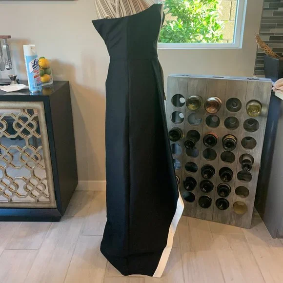 Halston Heritage Strapless Structured Gown NWT - Picture 5 of 13